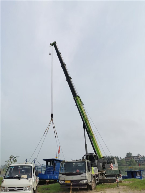 青冈县桥梁建设吊装案例